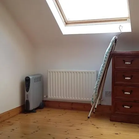 Three Sisters - 7km To Dingle