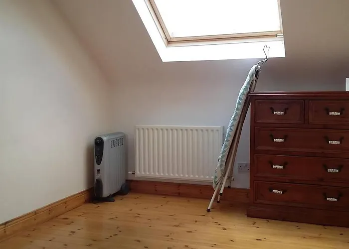 Three Sisters - 7km To Dingle