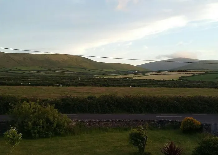 Three Sisters - 7km To Dingle 巴里菲尔特