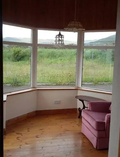 Three Sisters - 7km To Dingle