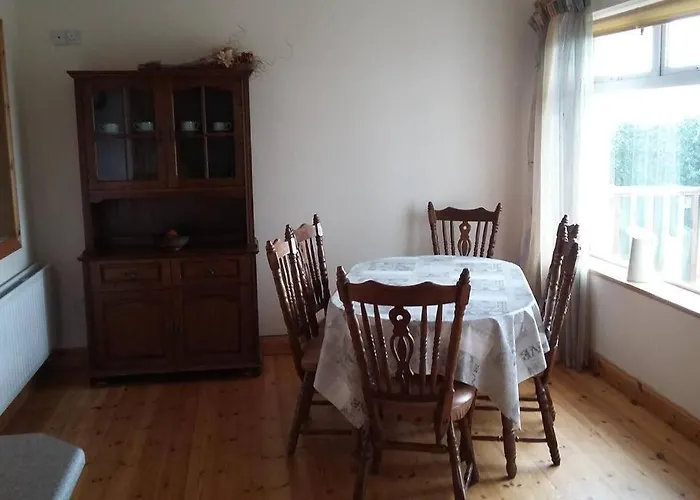 Three Sisters - 7km To Dingle 巴里菲尔特