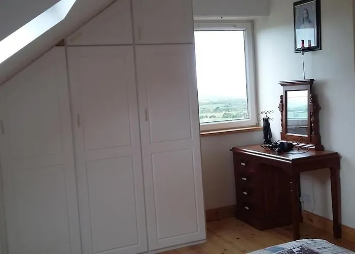 Three Sisters - 7km To Dingle * 巴里菲尔特